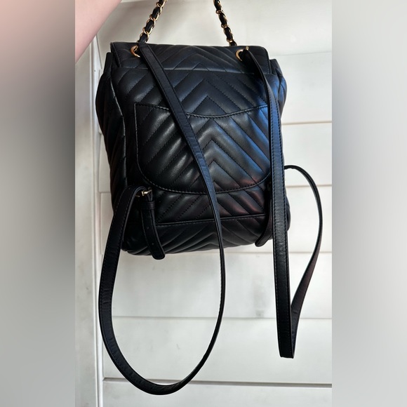 ✨CHANEL✨ Chevron Urban Spirit Black Backpack Gold Chain - Picture 7 of 15